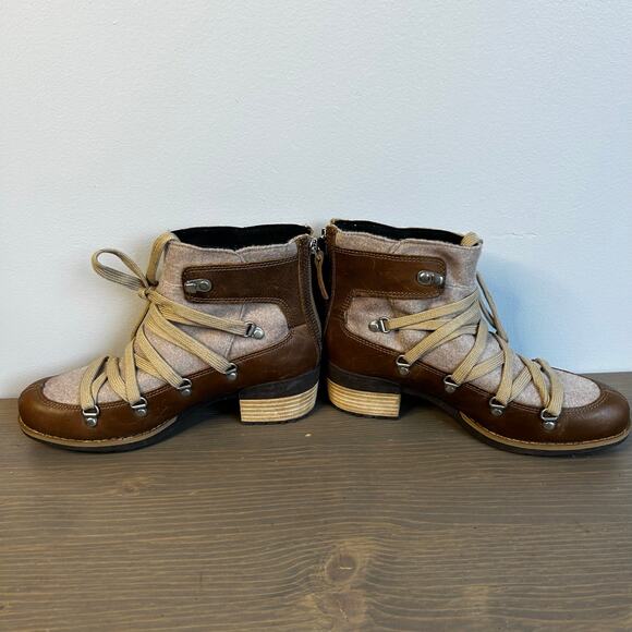Merrell Shiloh II Warm Boot Women’s 5.5 Heritage Hiking Waterproof Lace Up - Picture 9 of 10